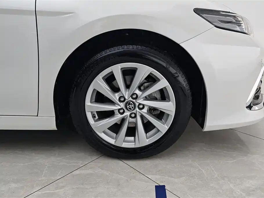 Toyota Camry 2021 2.0G Luxury Edition фото 6