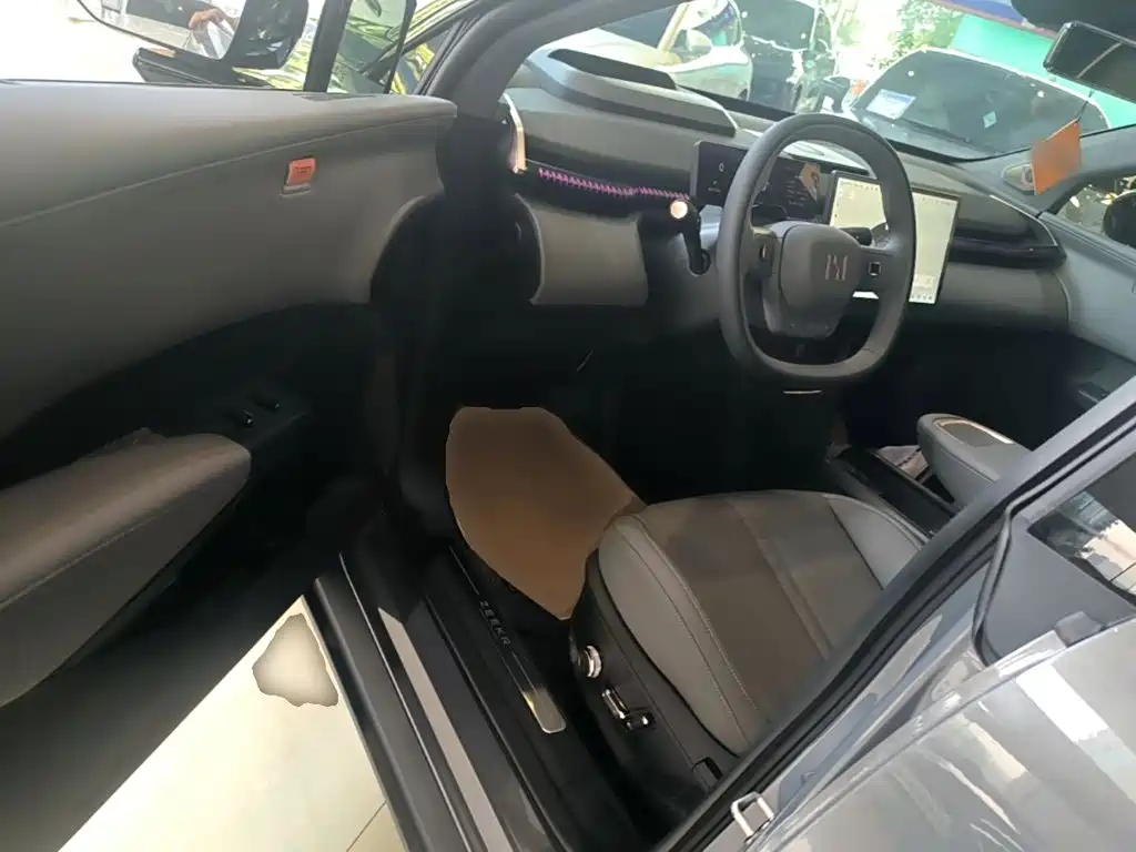 ZEEKR X 2025 2025 5-Seater AWD Sport Edition