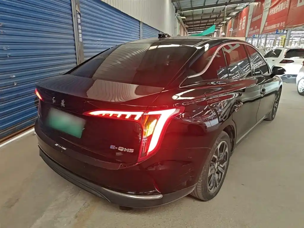Hongqi E-QM5 2021 Ride-hailing Charging Basic Edition 5-seater фото 7