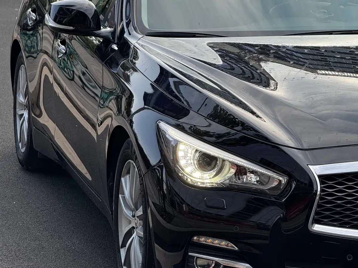 Infiniti Q50 2017 2014 3.7L Comfort Edition
