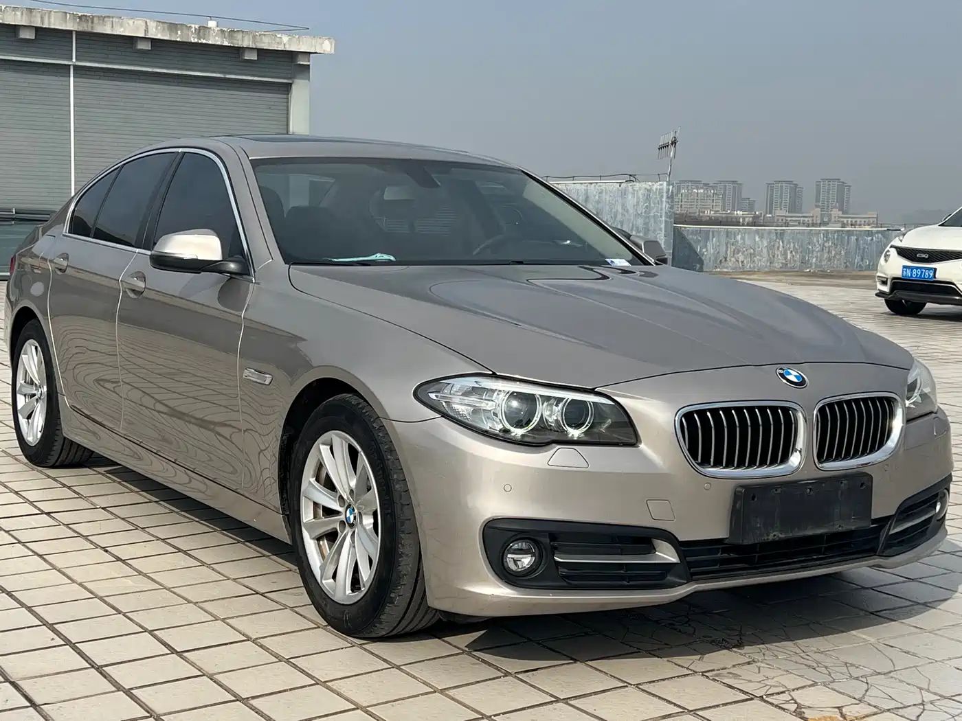 BMW 5 Series (Import) 2015 520i Elegance фото 3