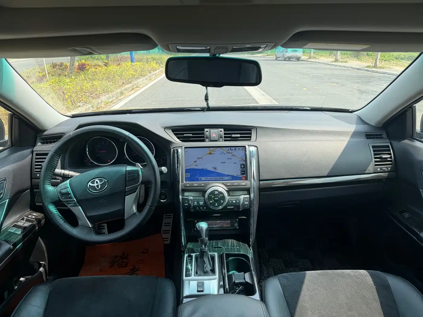 Toyota Reiz 2010 2.5V Style Elite Edition фото 8