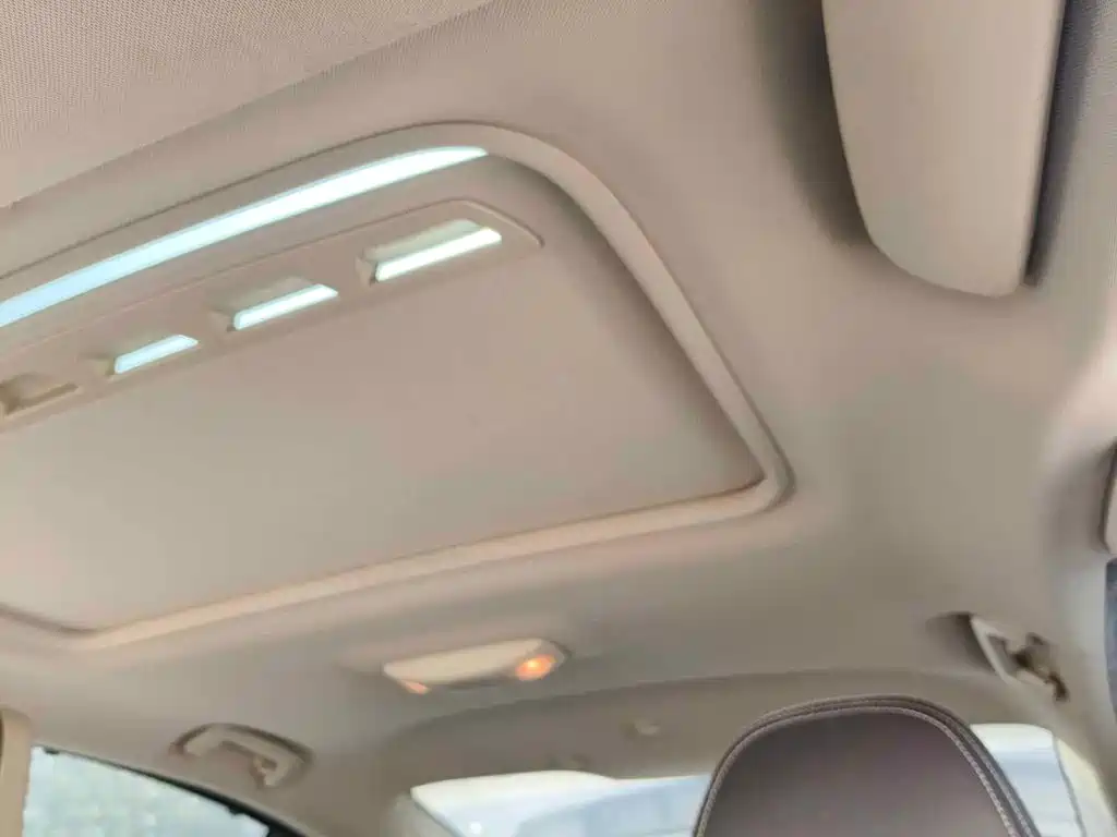 Photo 14 - Volvo S60