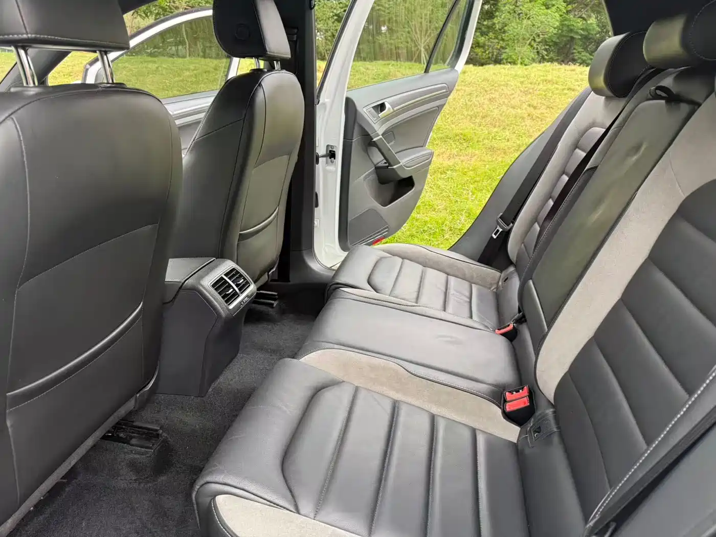 Volkswagen Golf 2016 1.4TSI Automatic R-Line фото 4