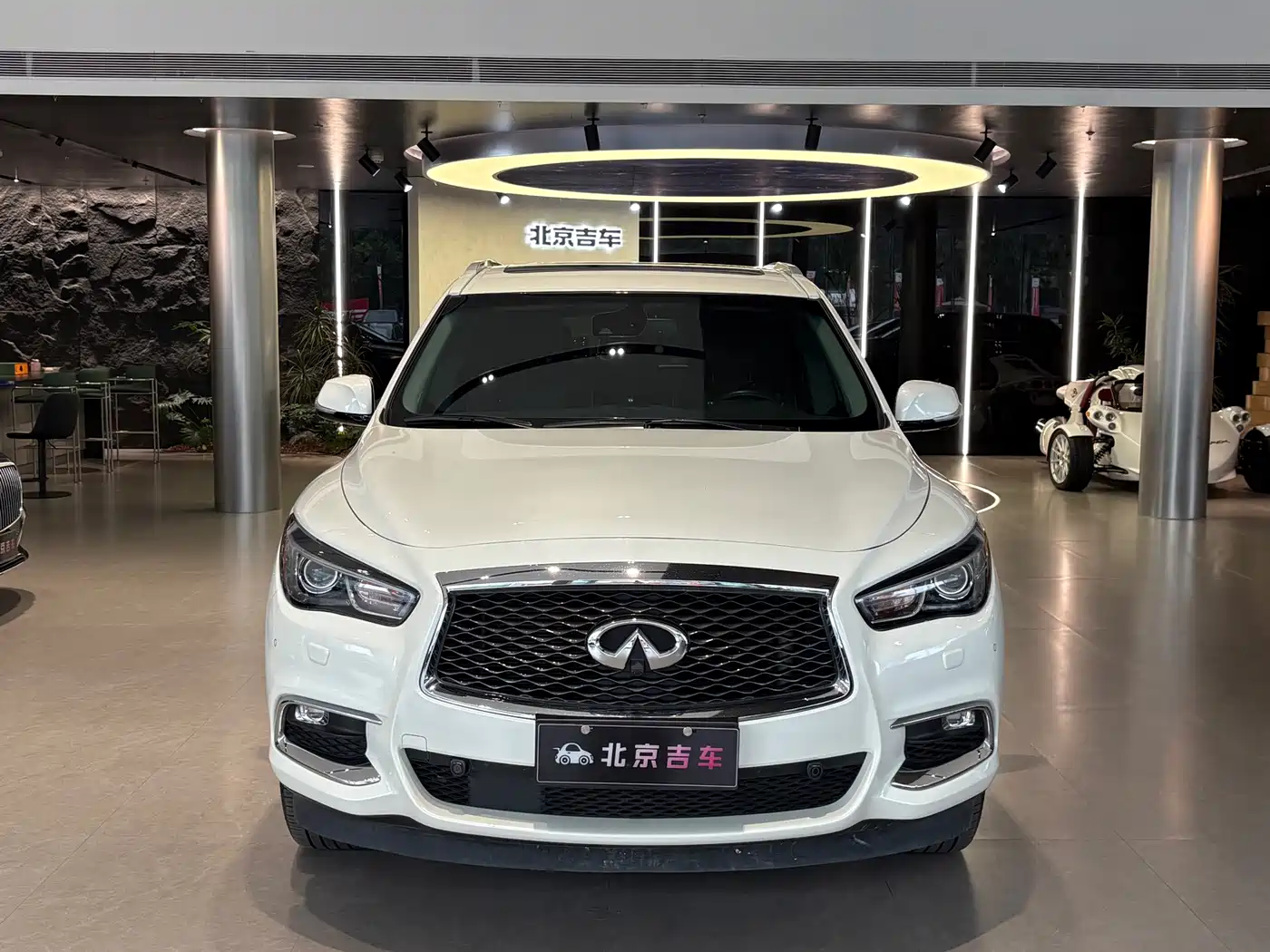 Infiniti QX60 (Import) 2018 2018 2.5 S/C Hybrid AWD Champion Family Edition