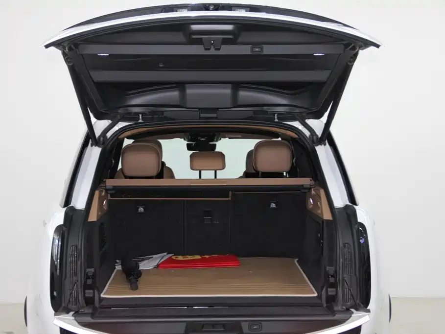 Фото 30 - Land Rover Range Rover