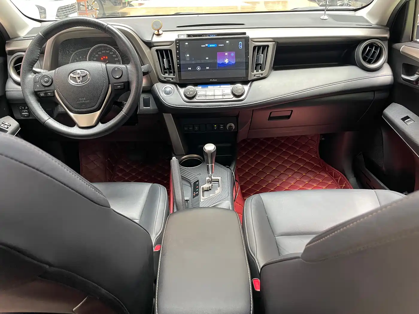Toyota RAV4 Rongfang 2013 2.0L CVT 4WD Pioneer фото 12