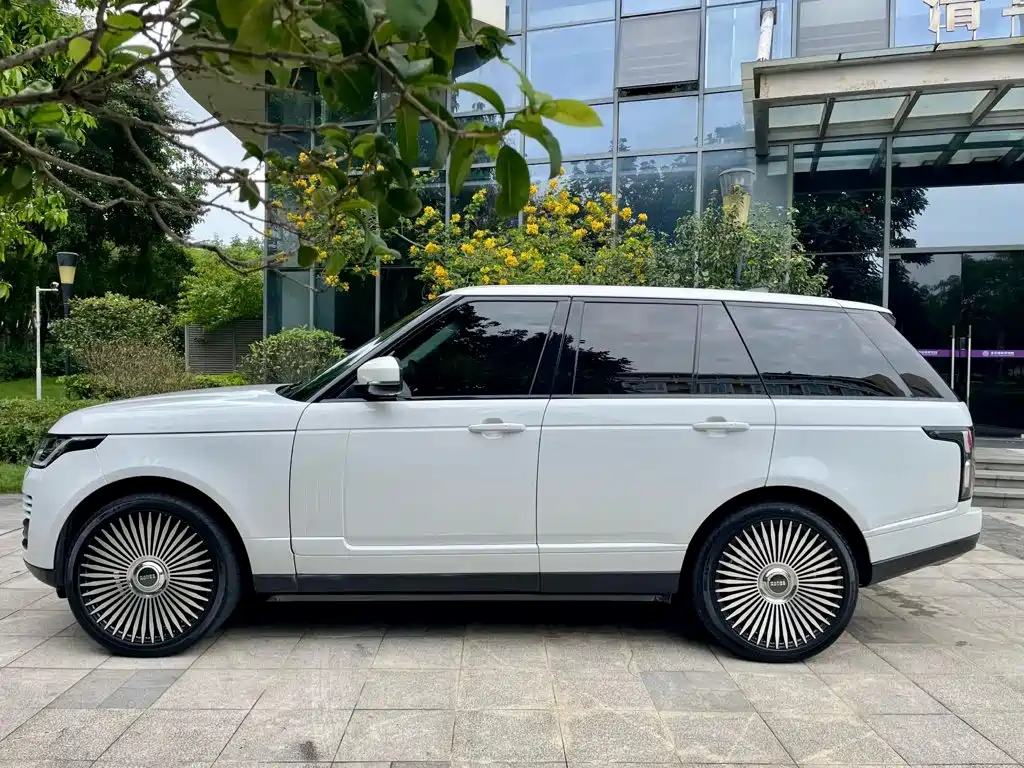 Фото 4 - Land Rover Range Rover