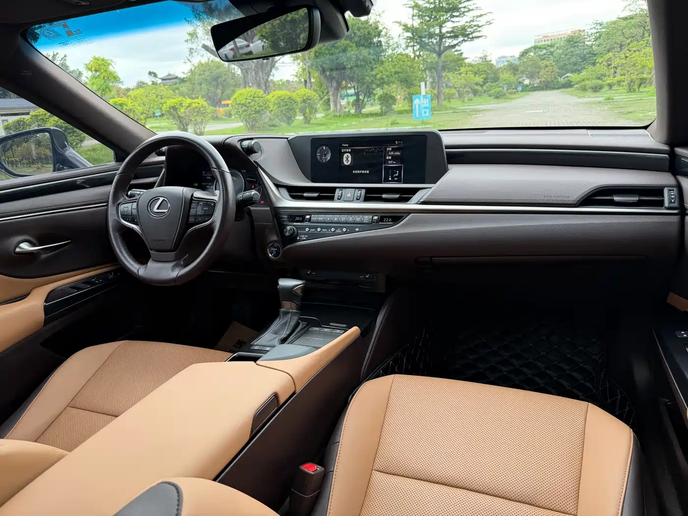 Lexus ES 2018 300h Excellence Edition China V фото 7