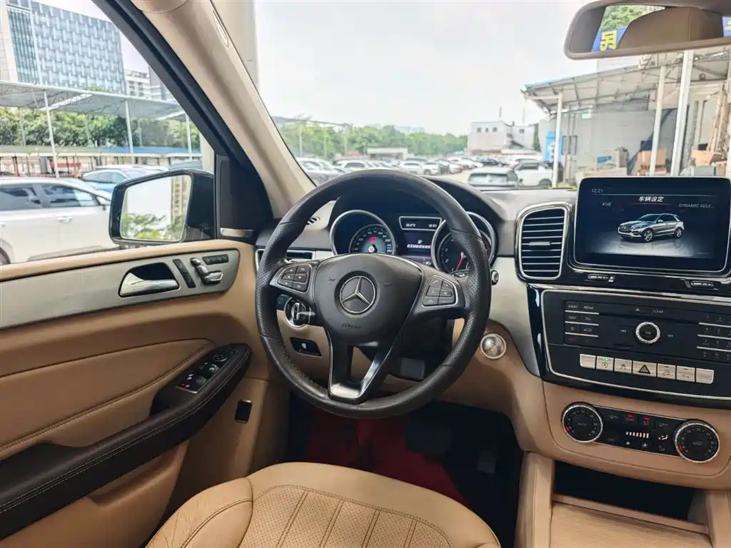 Mercedes-Benz GLE 2016 GLE 400 4MATIC фото 9