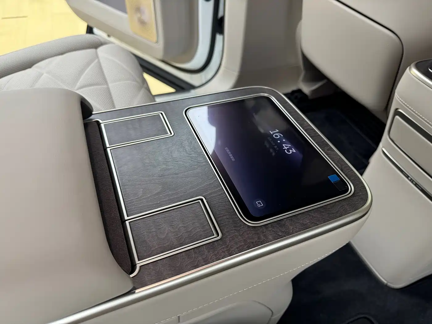 NIO ES9 2026