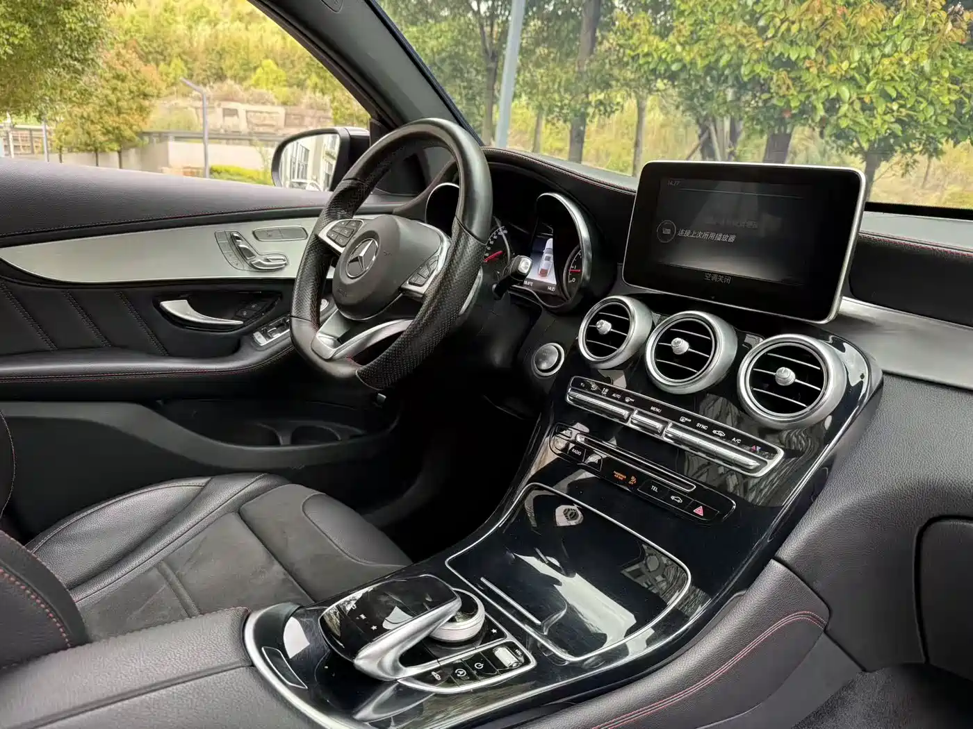 Mercedes-Benz GLC Coupe AMG 2017 AMG GLC 43 4MATIC Coupe SUV фото 12