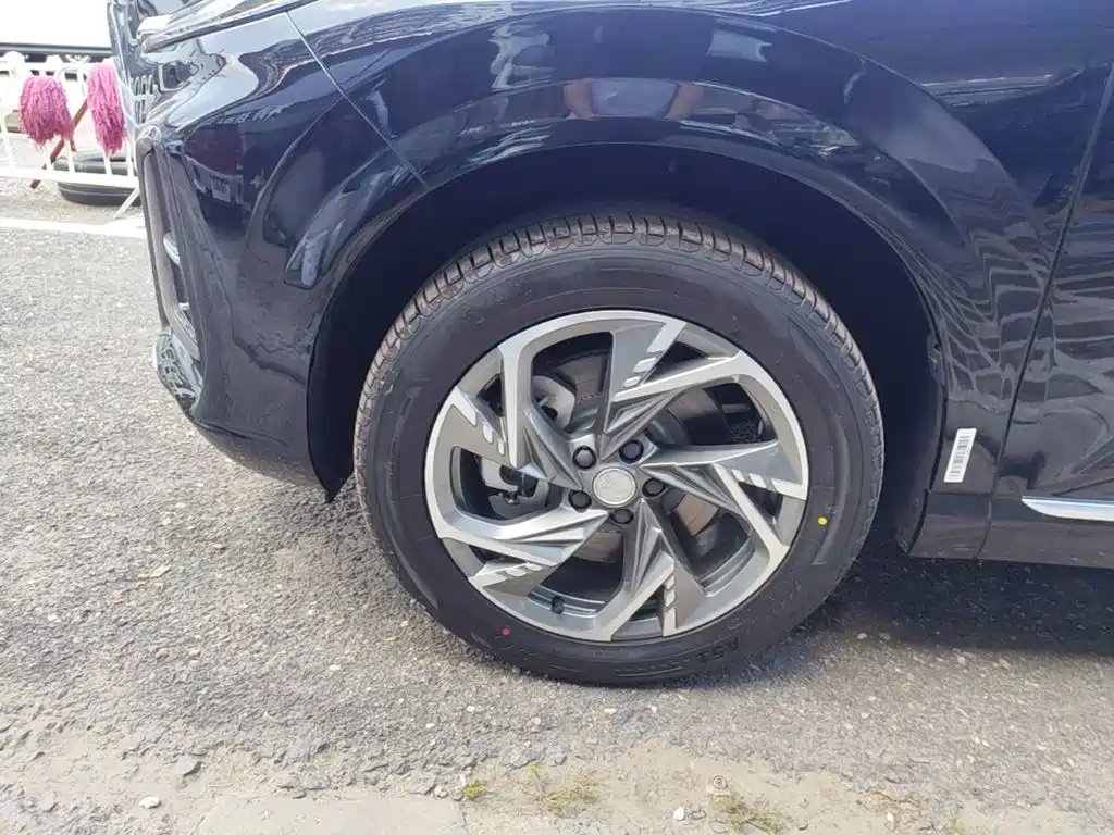 Hongqi HS3 PHEV 2026 2024 PHEV 115km Power Edition