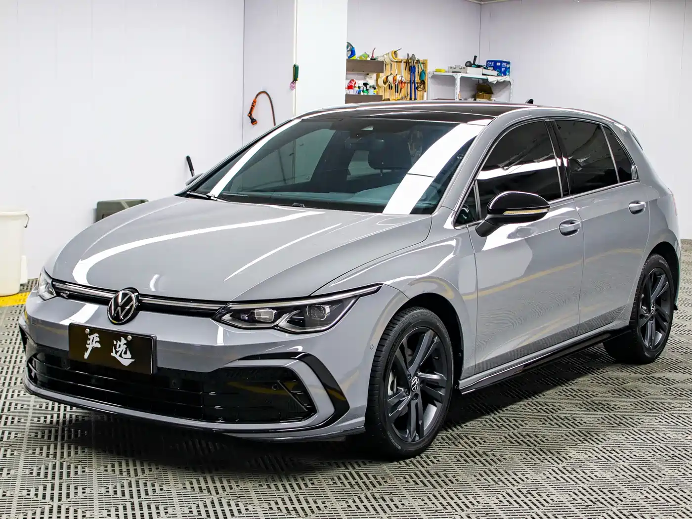 Volkswagen Golf 2023 Model 280TSI DSG R-Line
