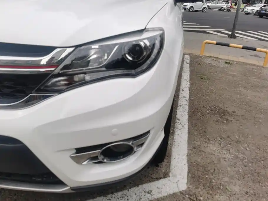 2017 BYD S7