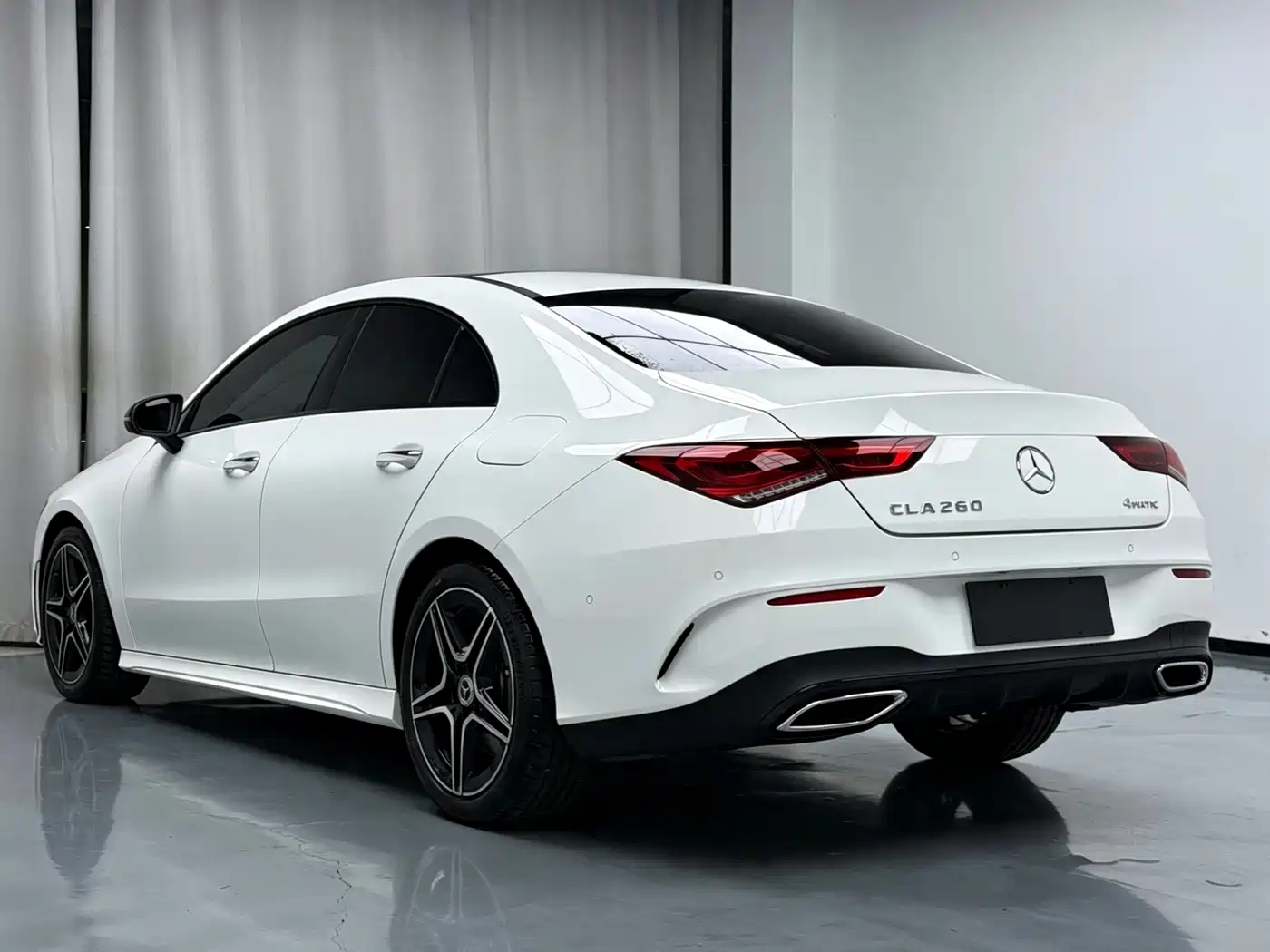 صورة 14 - Mercedes-Benz CLA (Import)