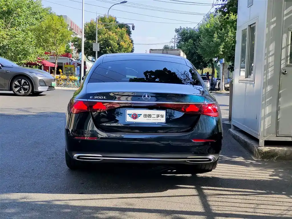 Mercedes-Benz E-Class 2025 E 300 L Fashion фото 5
