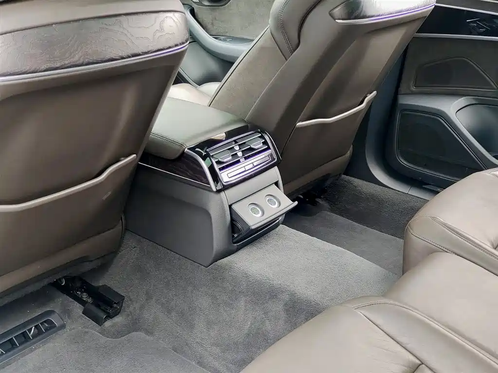 Audi A8 2019 Plus A8L 50 TFSI quattro Comfort фото 9