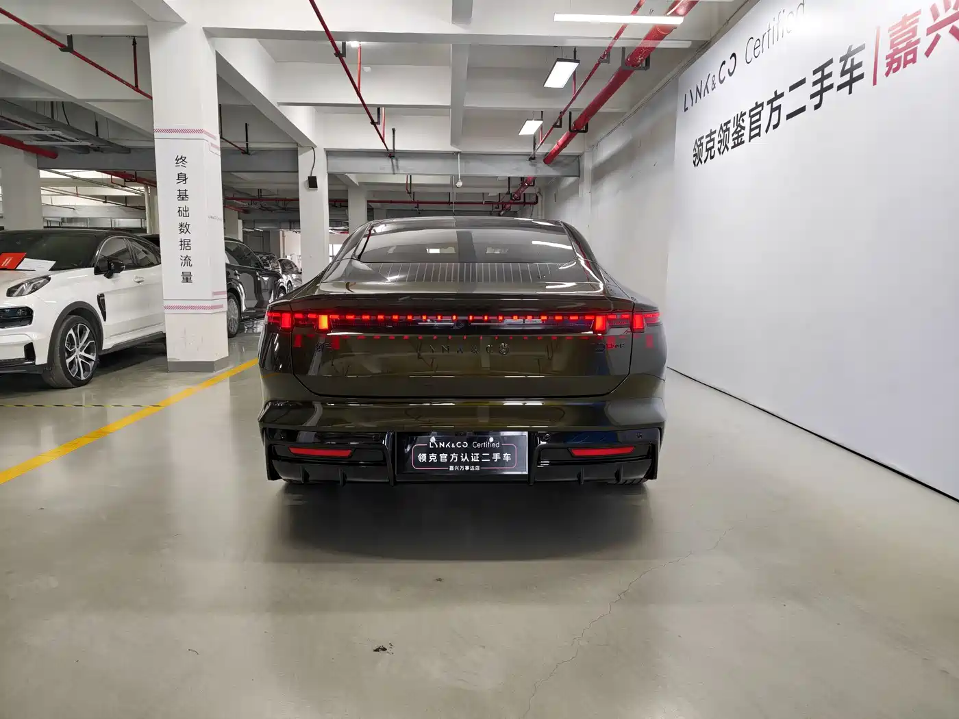 Lynk & Co 10 EM-P 2025 Facelift 240 AWD Ultra Sport Edition фото 15