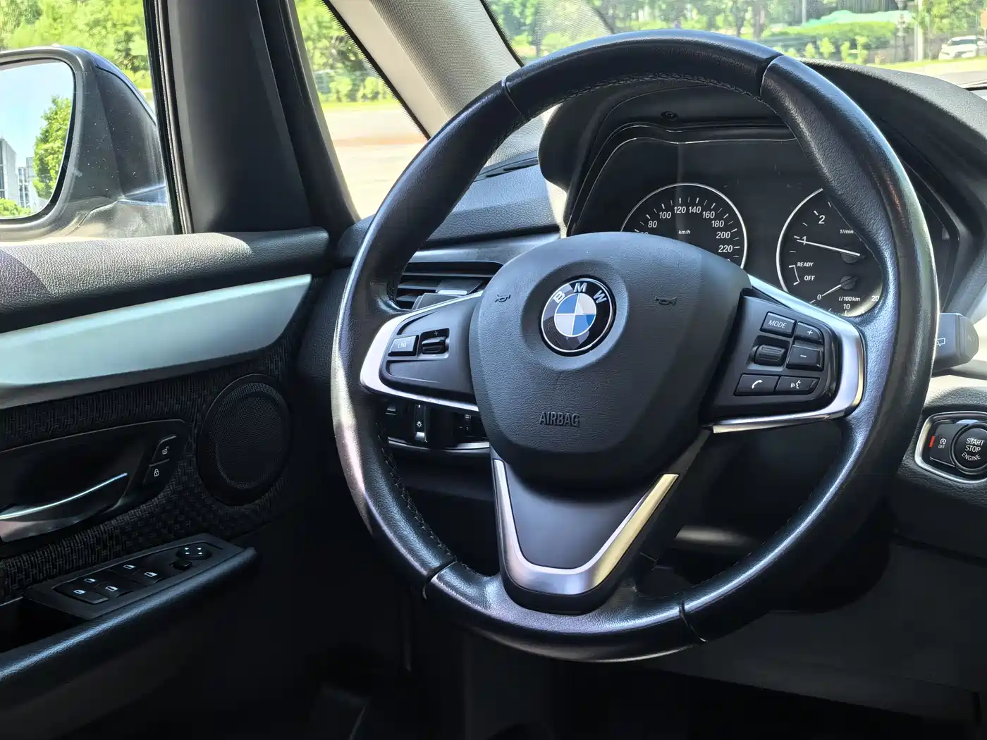 BMW 2 Series Touring 2016 218i Fashion Model фото 13
