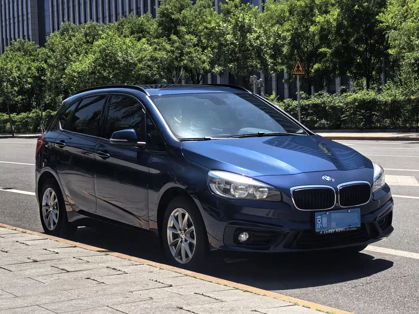 BMW 2 Series Touring 2016 218i Fashion Model фото 6