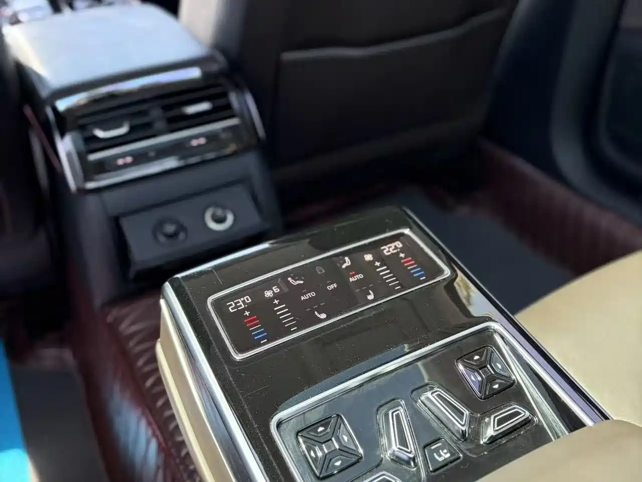 Audi A8 2019 Plus A8L 50 TFSI quattro Comfort фото 10