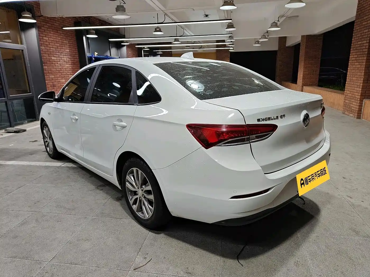 Buick Excelle 2018 18T Automatic Elite фото 3