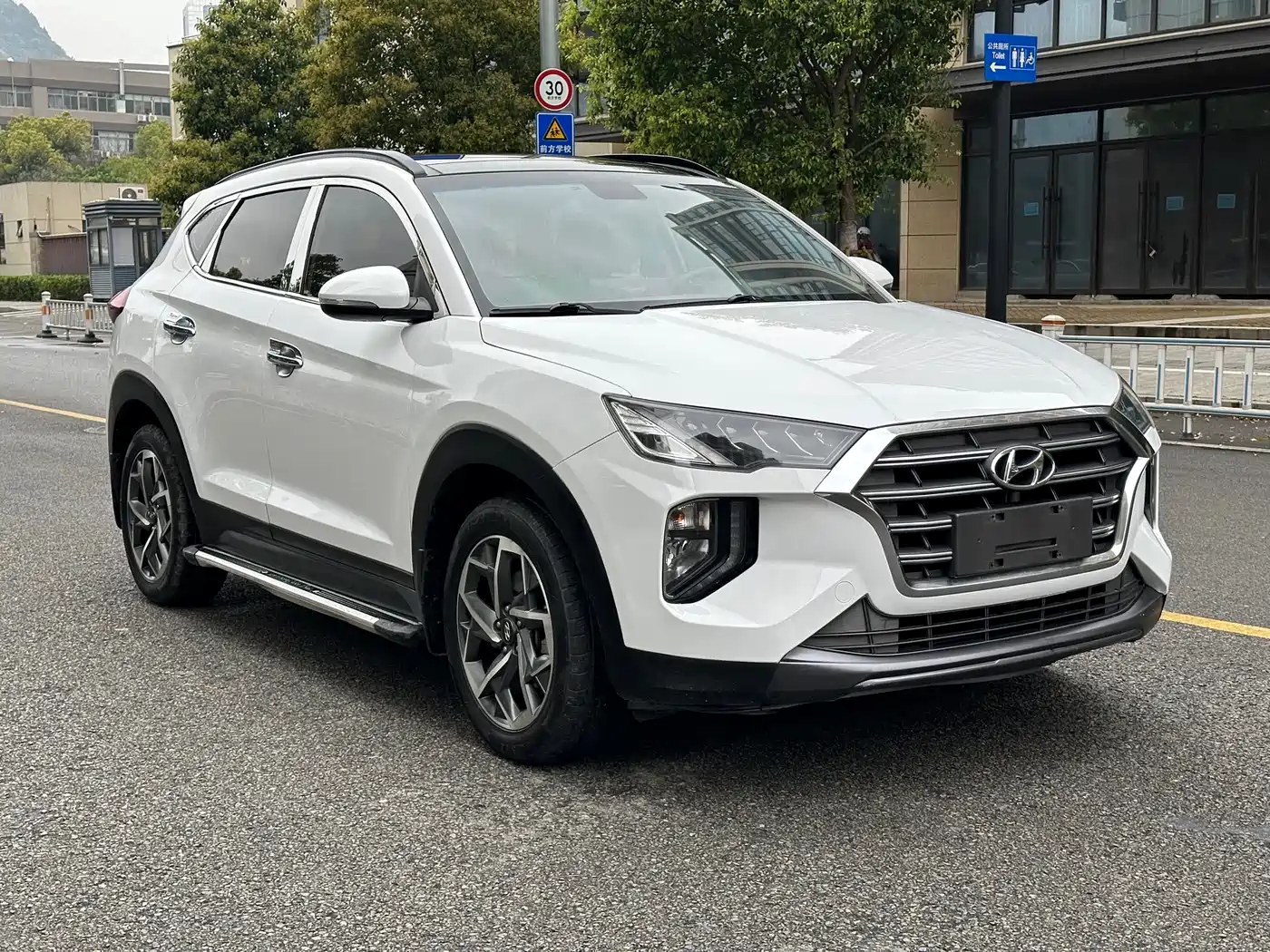 HYUNDAI TUCSON