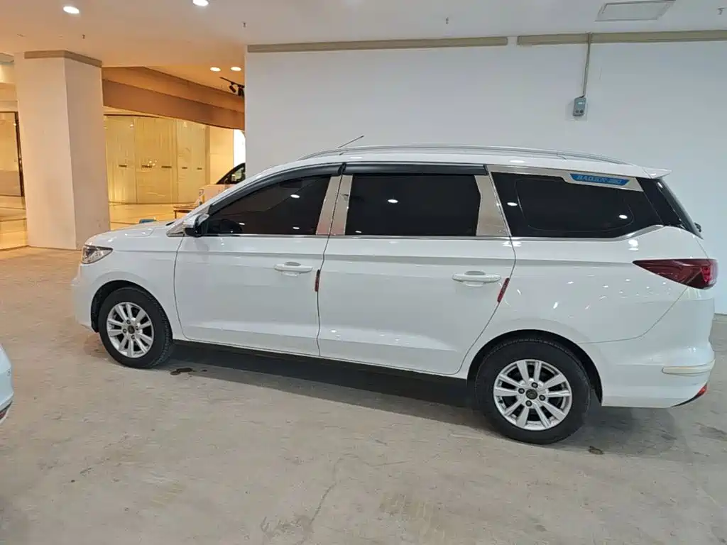 Baojun 360 2019 2018 1.5L Manual Elite (China V)