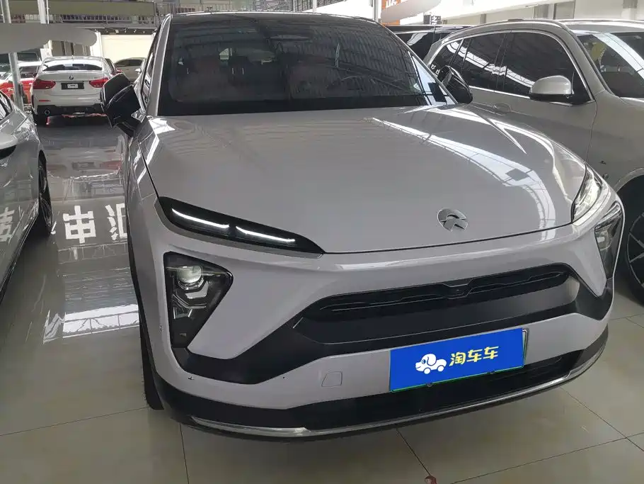 Photo 2 - NIO EC6