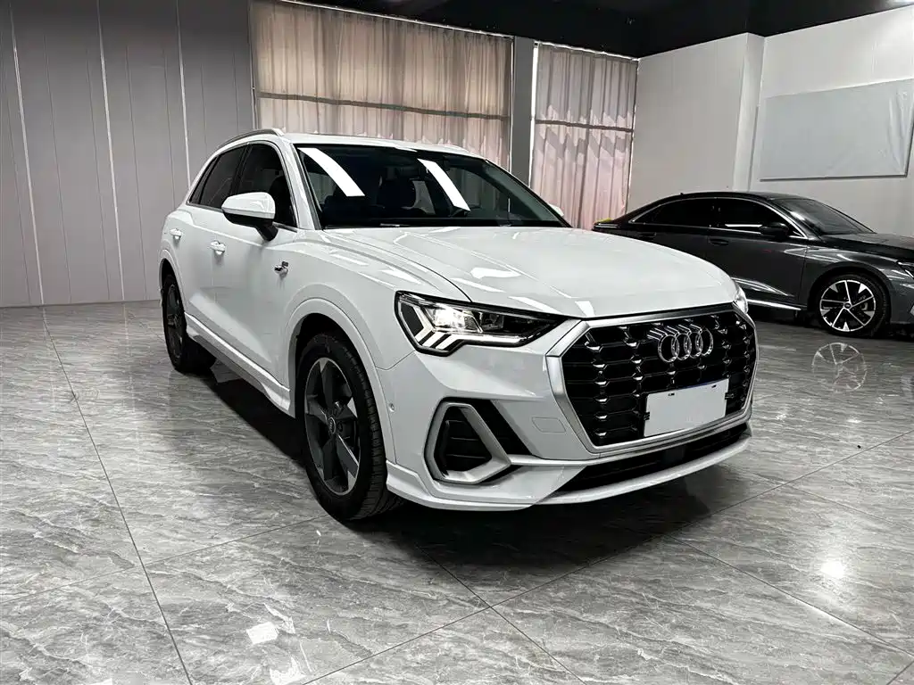 Audi Q3 2022 35 TFSI Fashion Dynamic фото 3
