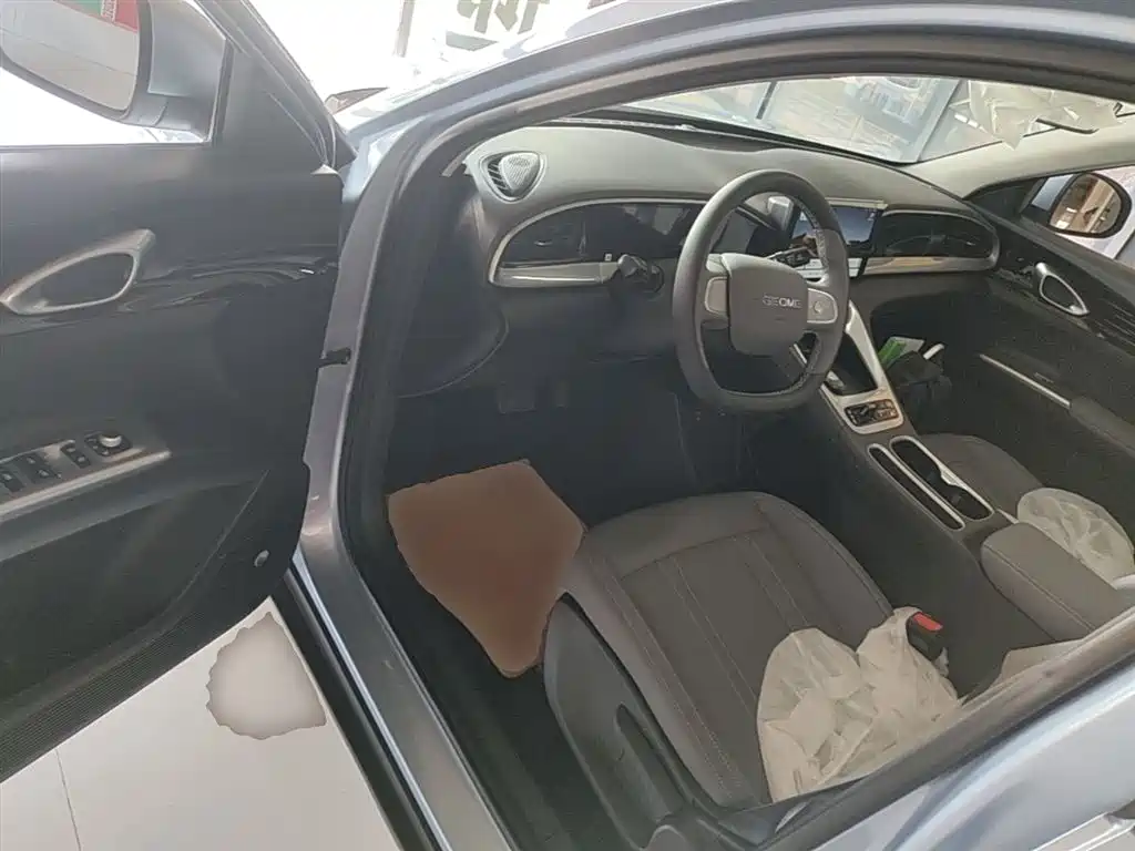 Geely Galaxy Starry Wish 2026 Edition 310km Youth Version фото 16
