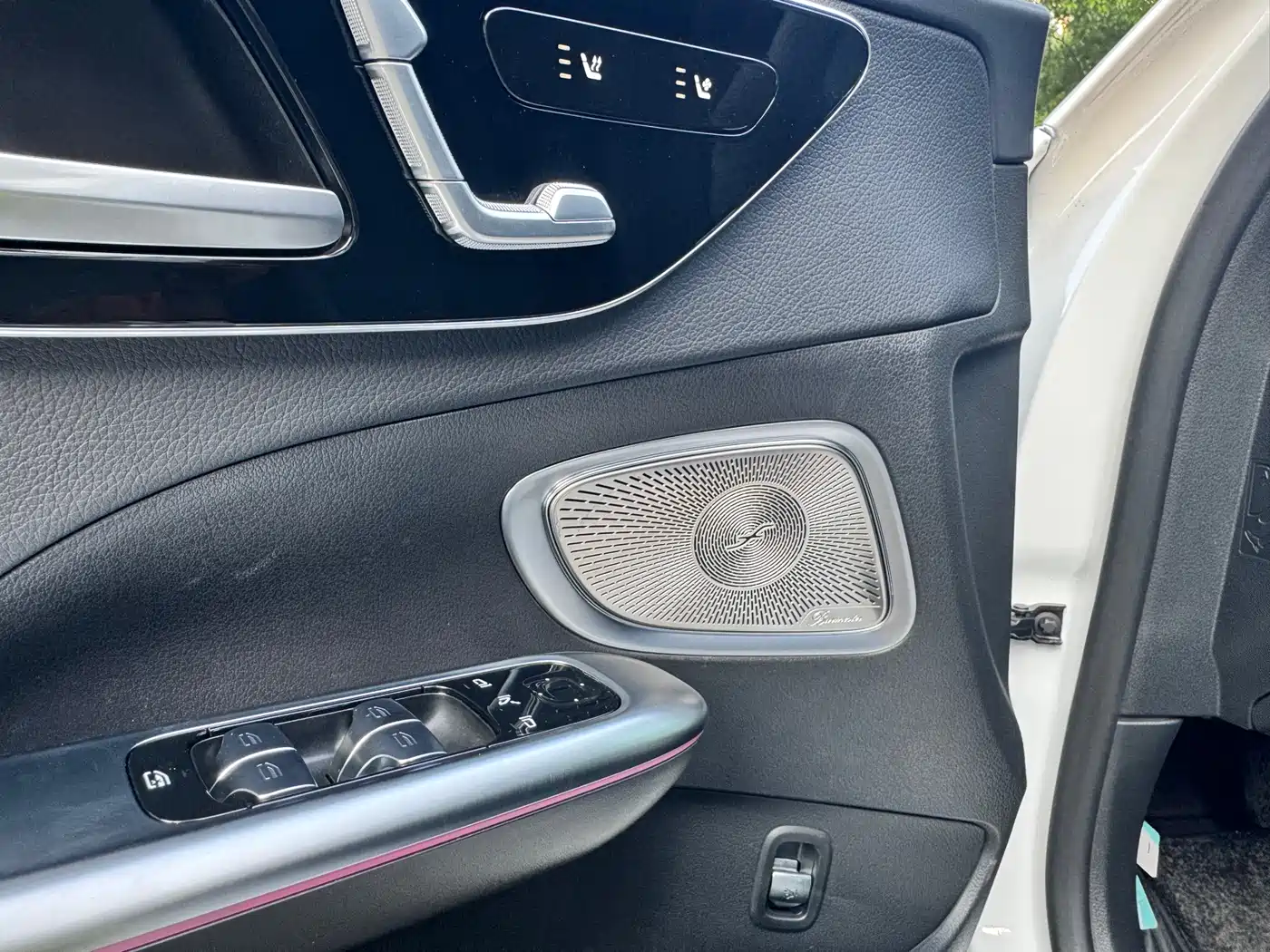 Mercedes-Benz C-Class 2025 Facelift C 260 L Night Sport Edition фото 10