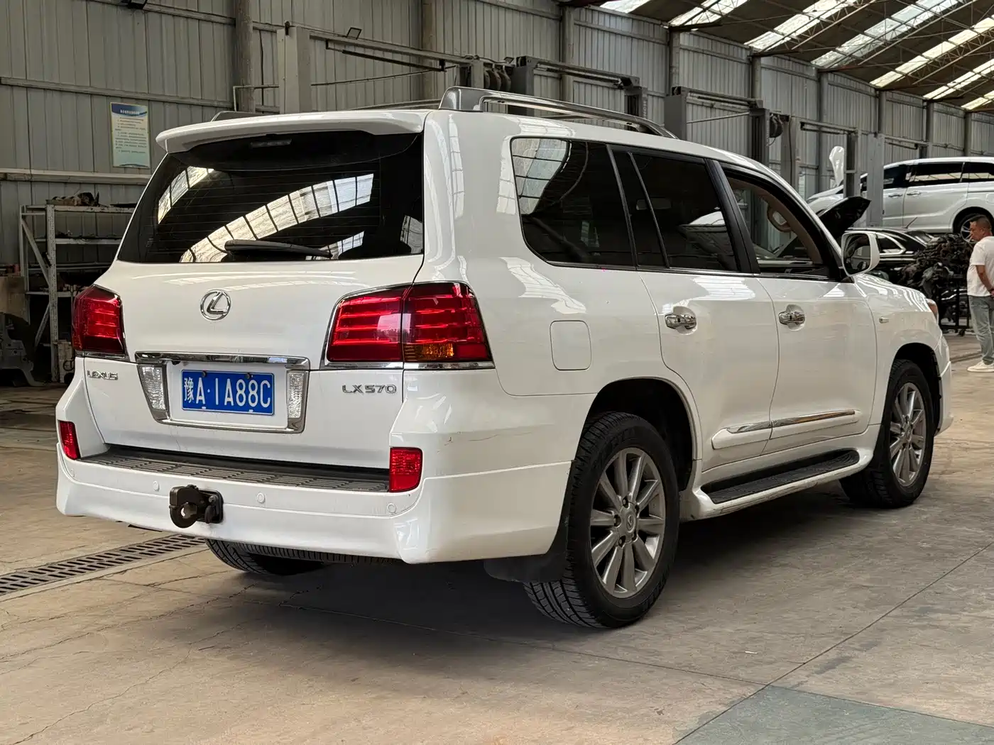 Lexus LX 2011 2012 Model 570