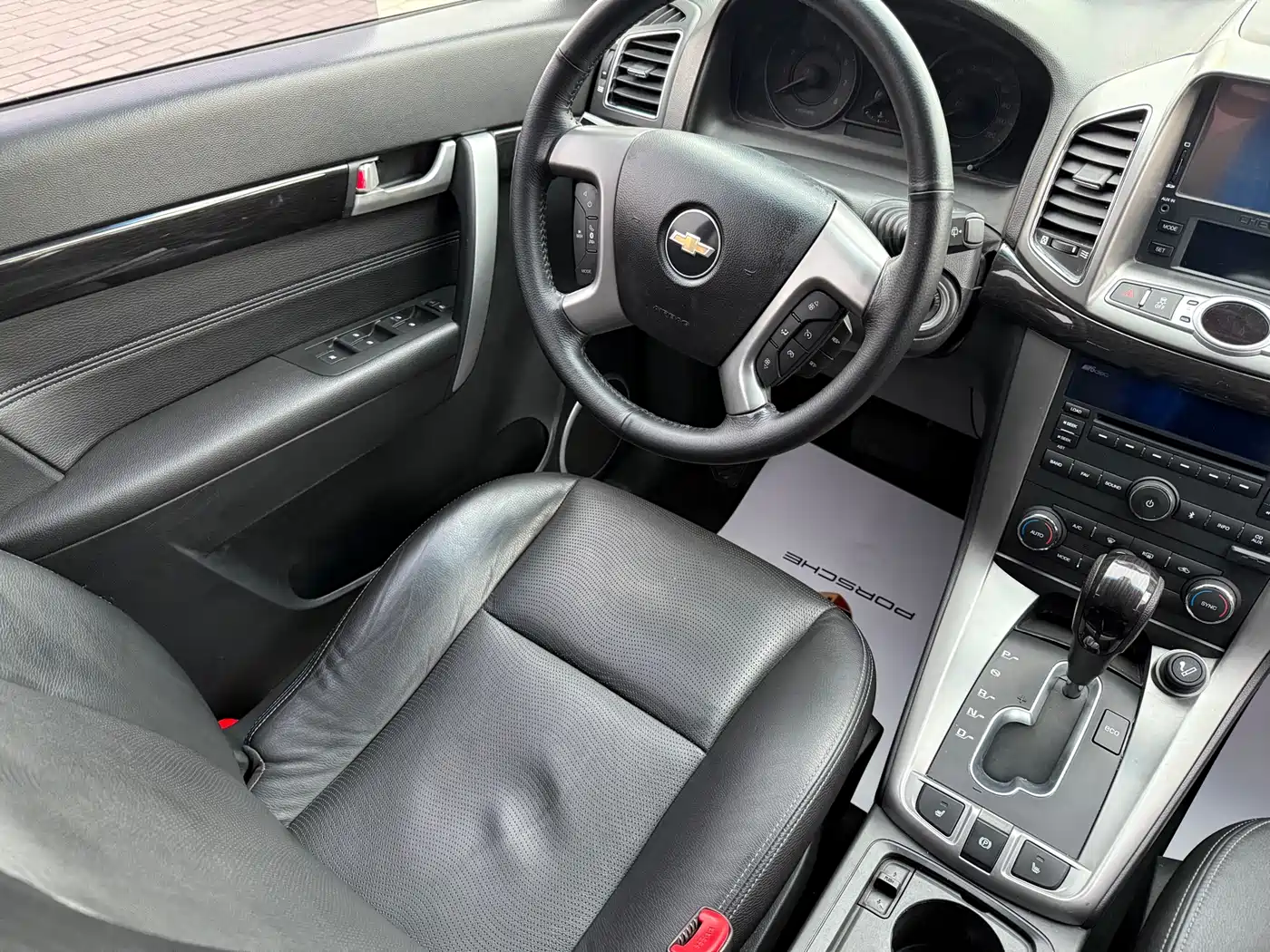 Chevrolet Captiva 2014 2.4L 4WD Flagship 7-seater фото 16