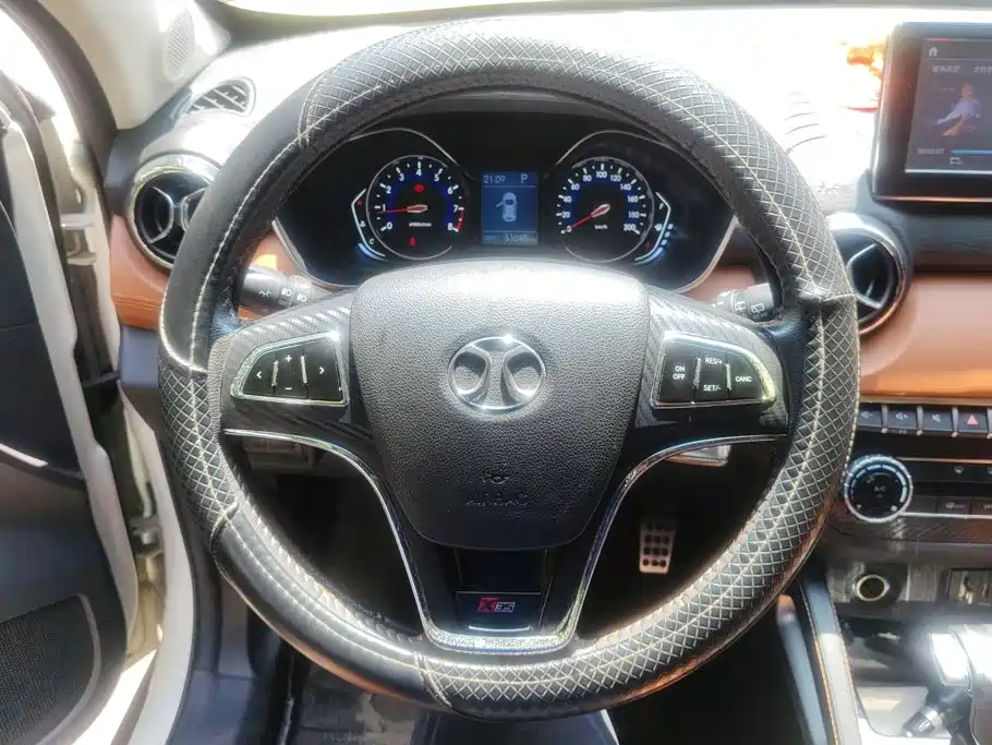 BAIC Senova X35 2016 2016 1.5L Automatic Luxury Edition
