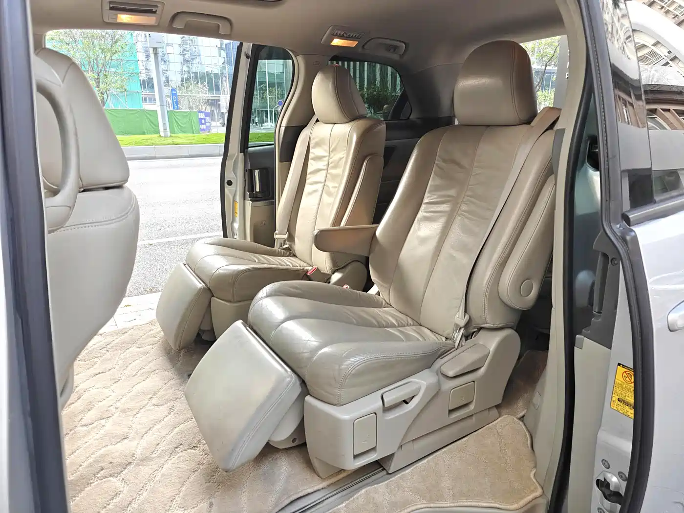 Toyota Previa 2012 2.4L 7-Seater Luxury Edition фото 14