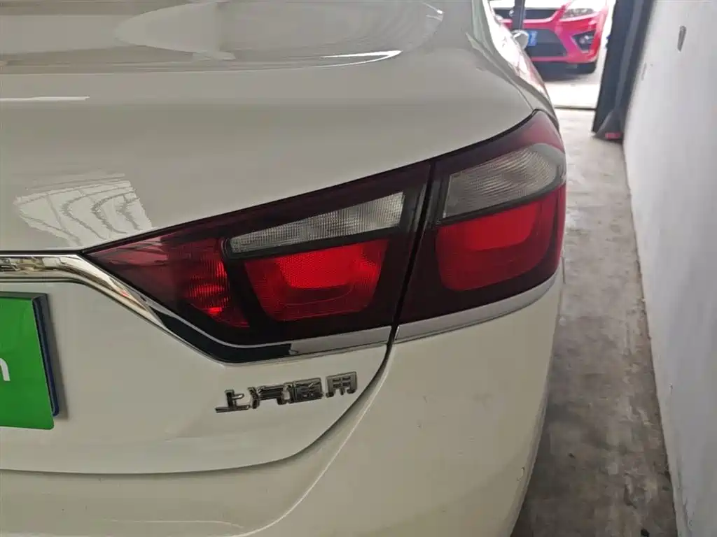 Chevrolet Cruze 2016 1.4T DCG Luxury Edition фото 8