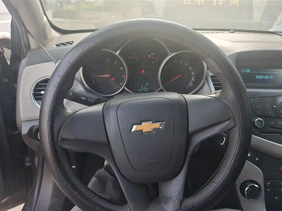 Chevrolet Cruze 2012 1.6L SE MT фото 15