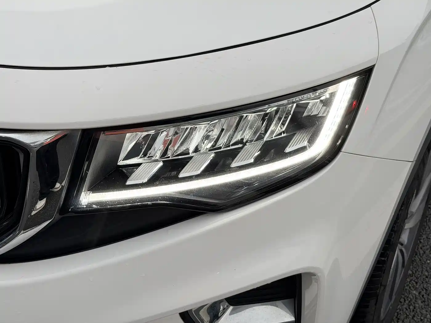 Photo 13 - Geely Haoyue