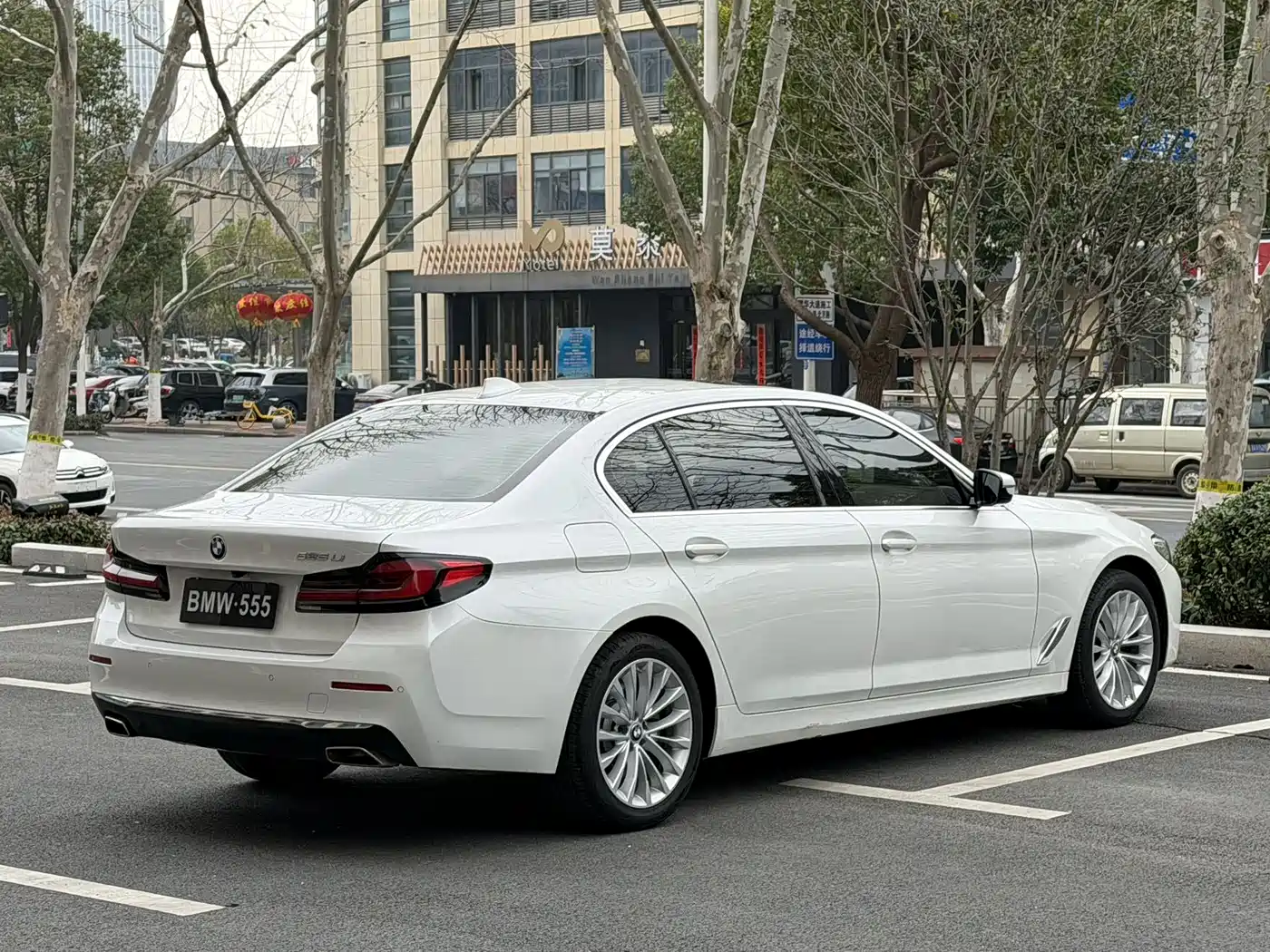 BMW 5 Series 2021 525Li Luxury Package фото 7