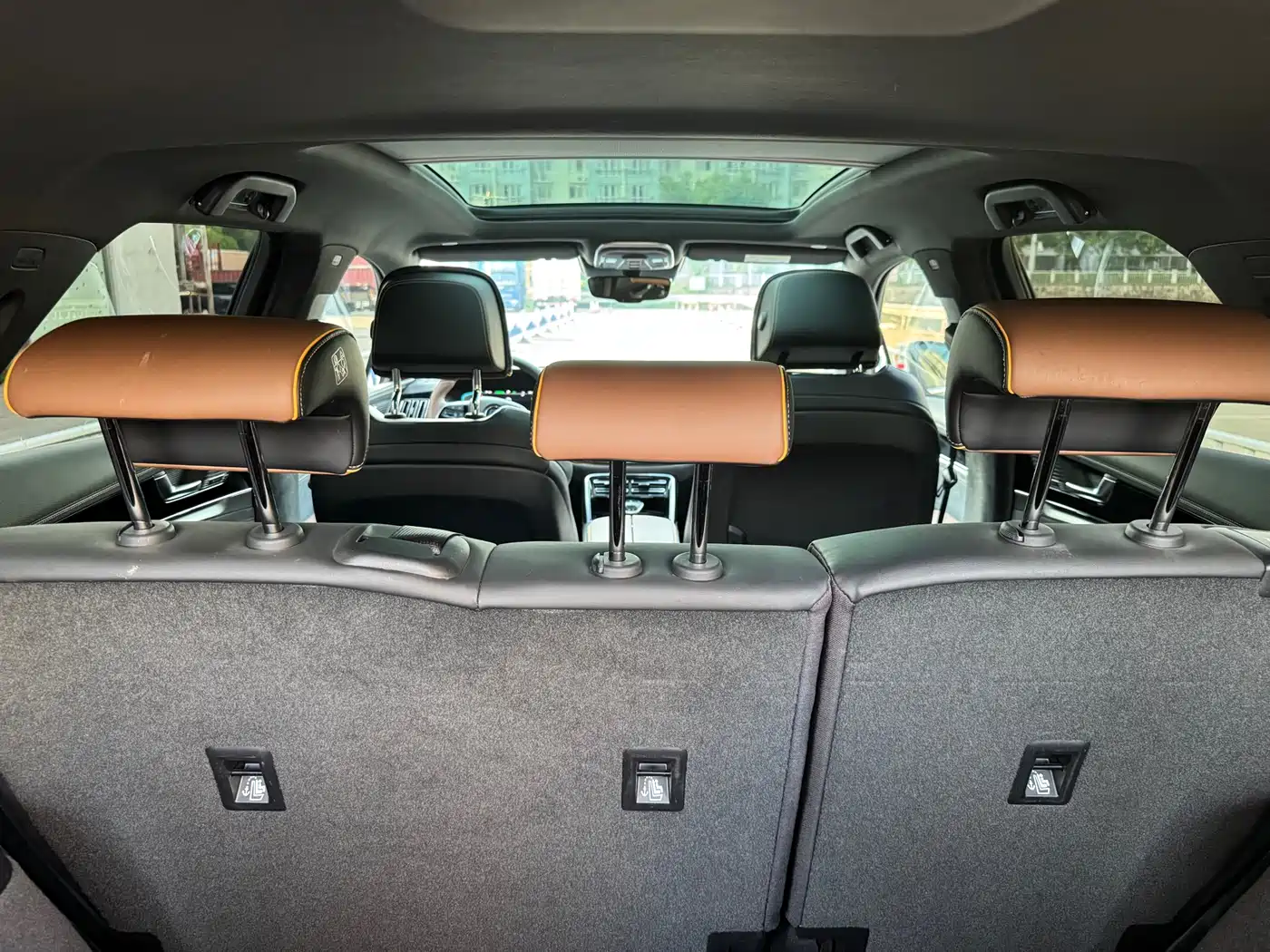 BYD Tang New Energy 2021 DM-i 112KM Honor фото 14