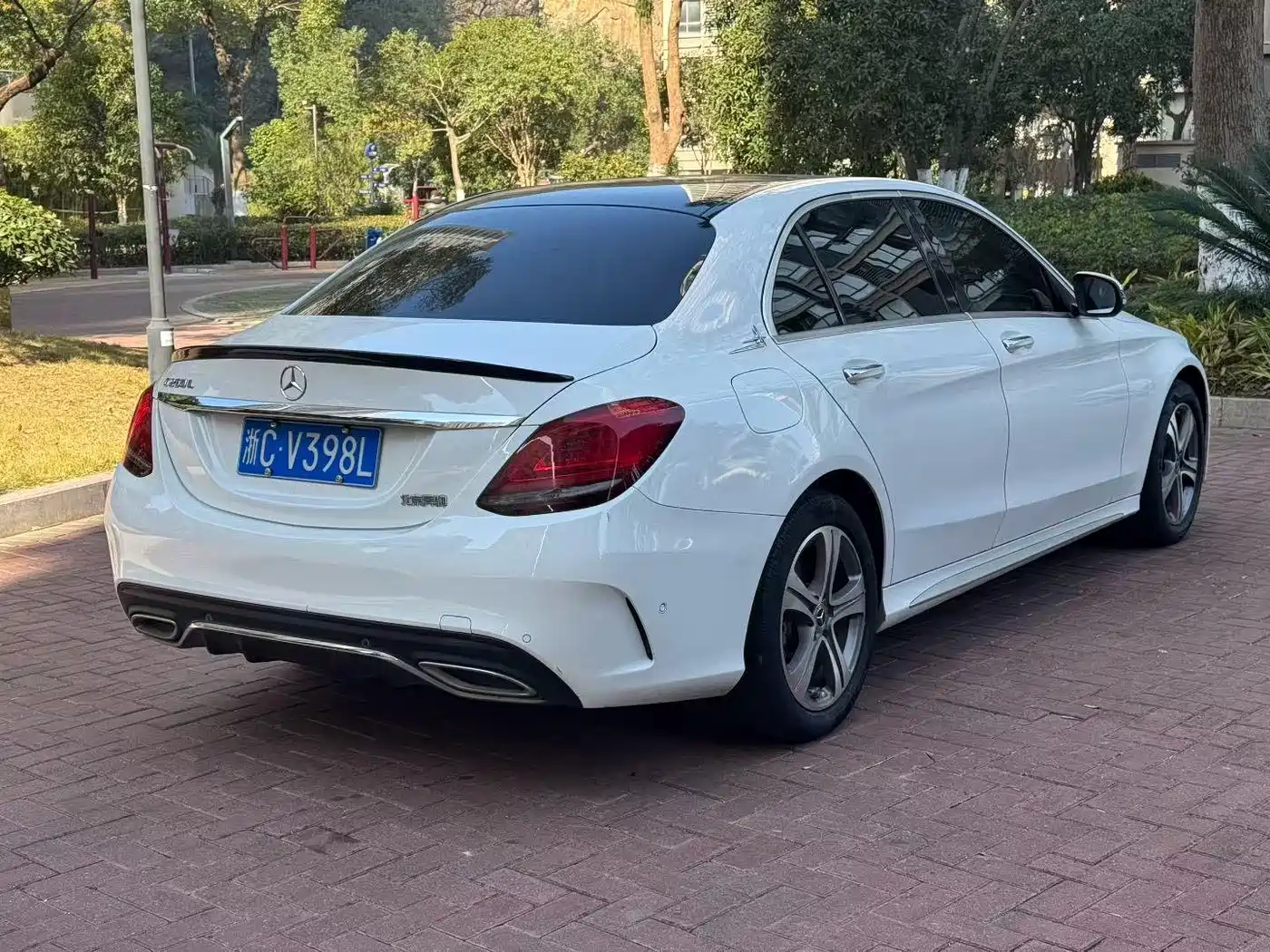 MERCEDES-BENZ CLASS C
