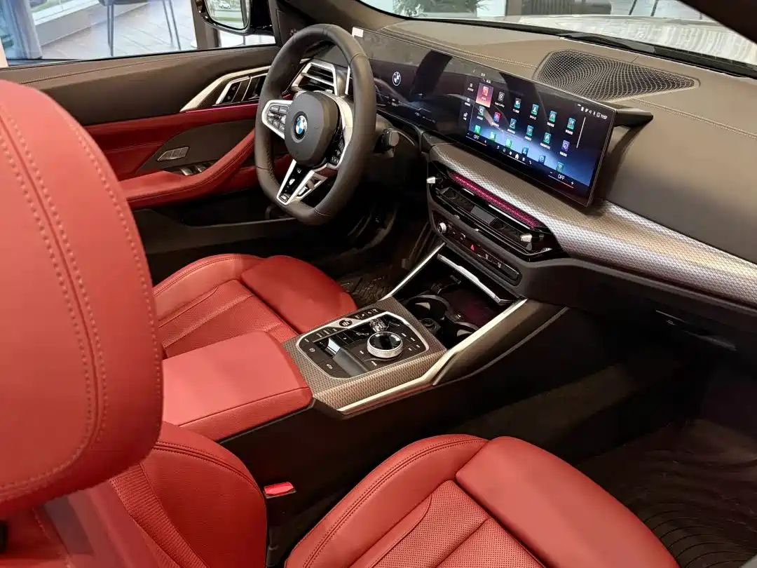 BMW 4 Series 2024 430i Convertible M Sport Shadow Edition фото 6