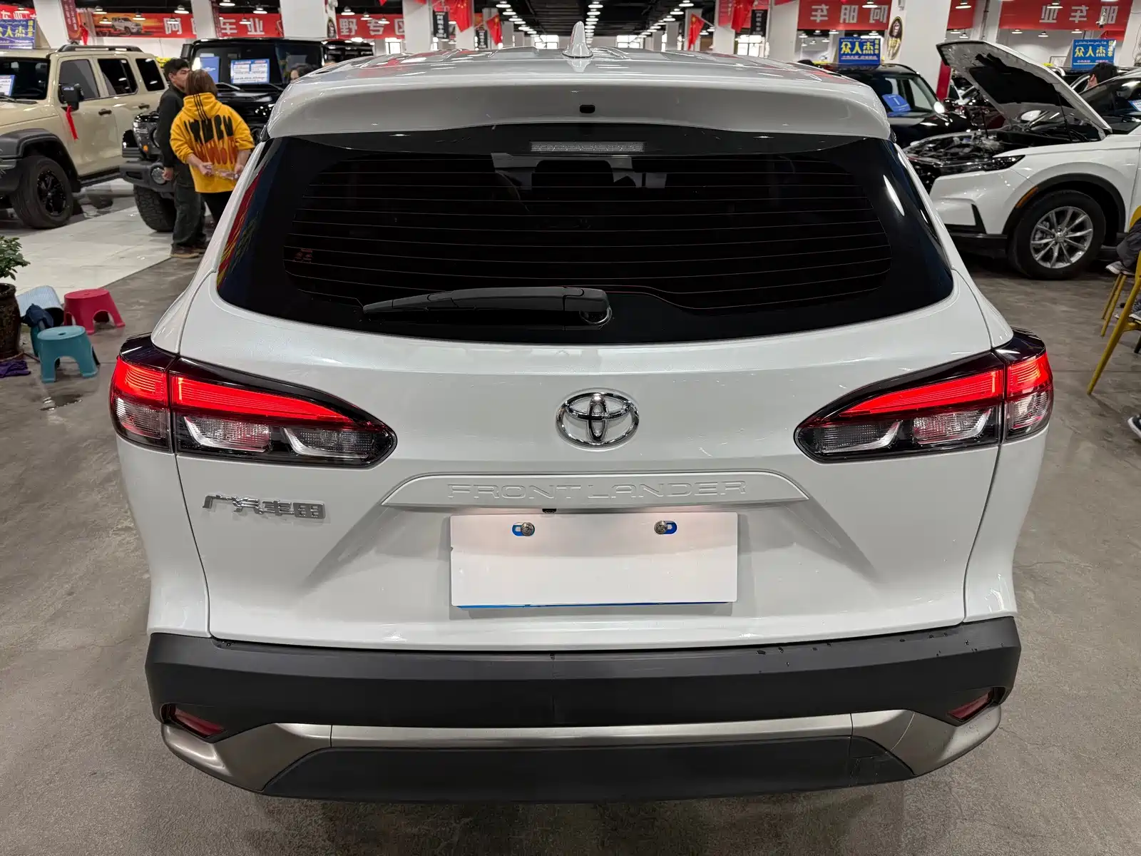 Photo 7 - Toyota Frontlander
