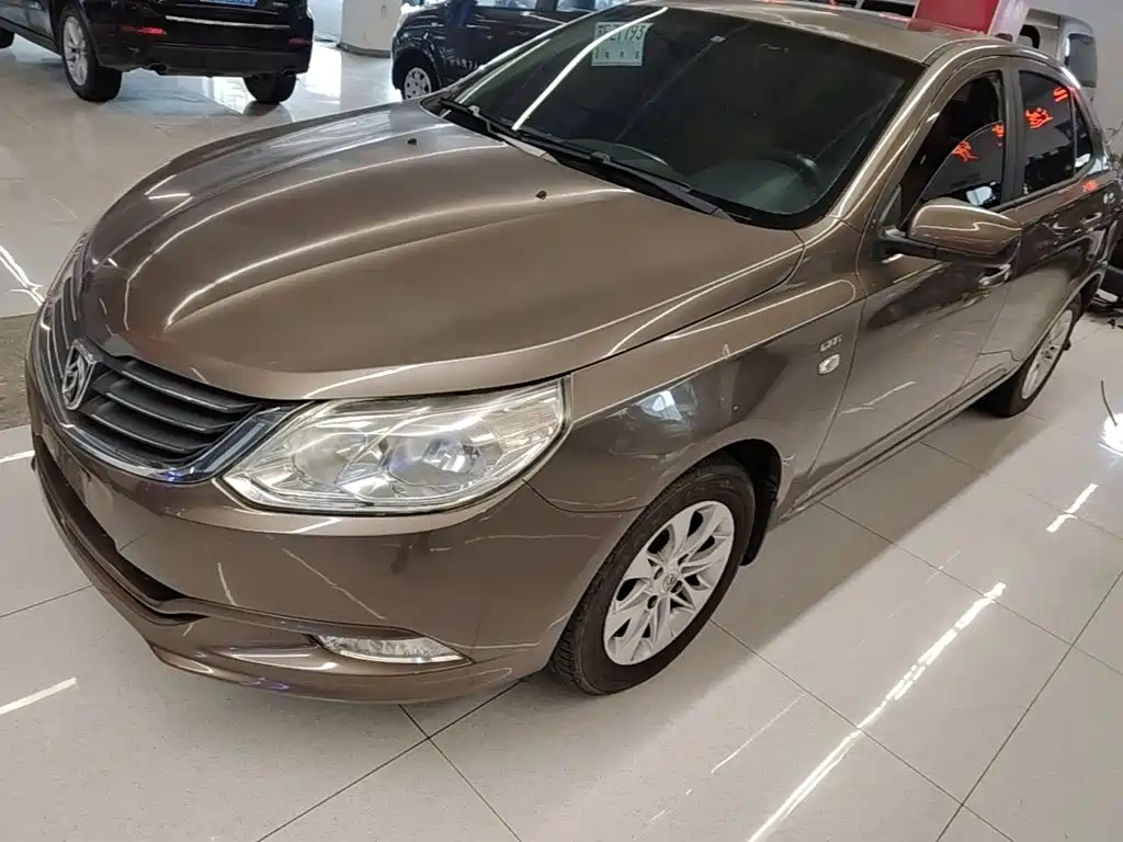 Baojun 630 2014 2013 1.5L Manual Elite