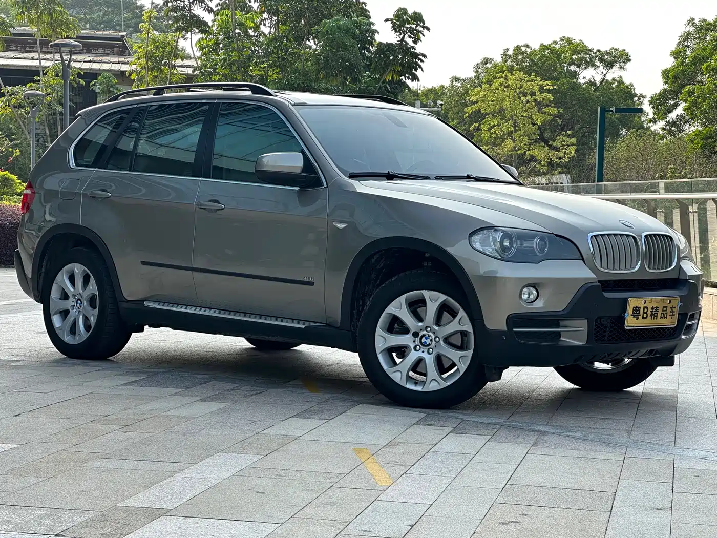 BMW X5 (Import) 2008 Model xDrive48i Luxury Type фото 3