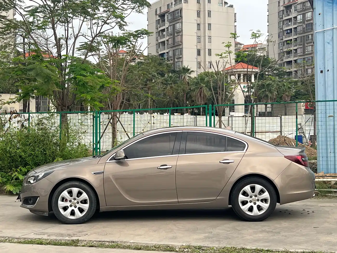 Buick Regal 2015 2.0L Elite Fashion Model фото 3