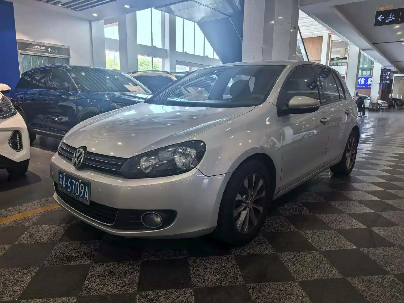 Volkswagen Golf 2010 1.6 Auto Comfort