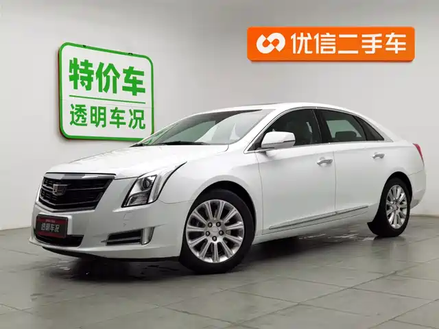 CADILLAC XTS